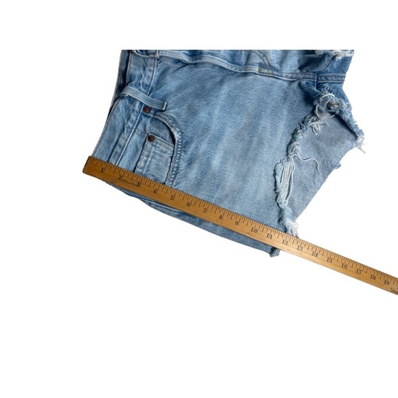 Levi's Premium 501 Original Cutoff Jean Light Blue Wash Shorts Women Sz 29 - Picture 5 of 7